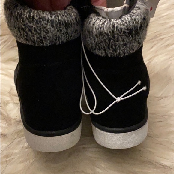 Justice black high tops - Picture 4 of 6